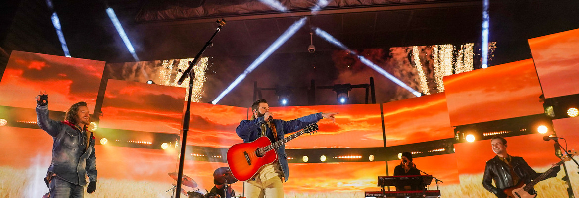 Canada Grey Cup, Canada Banner
