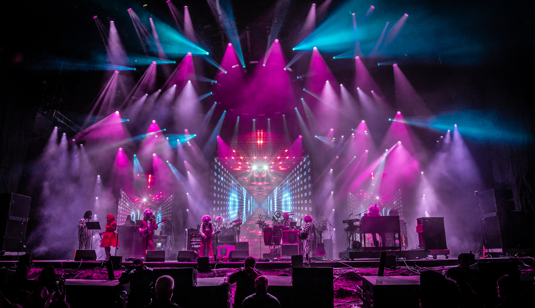 Hulaween, Florida Banner