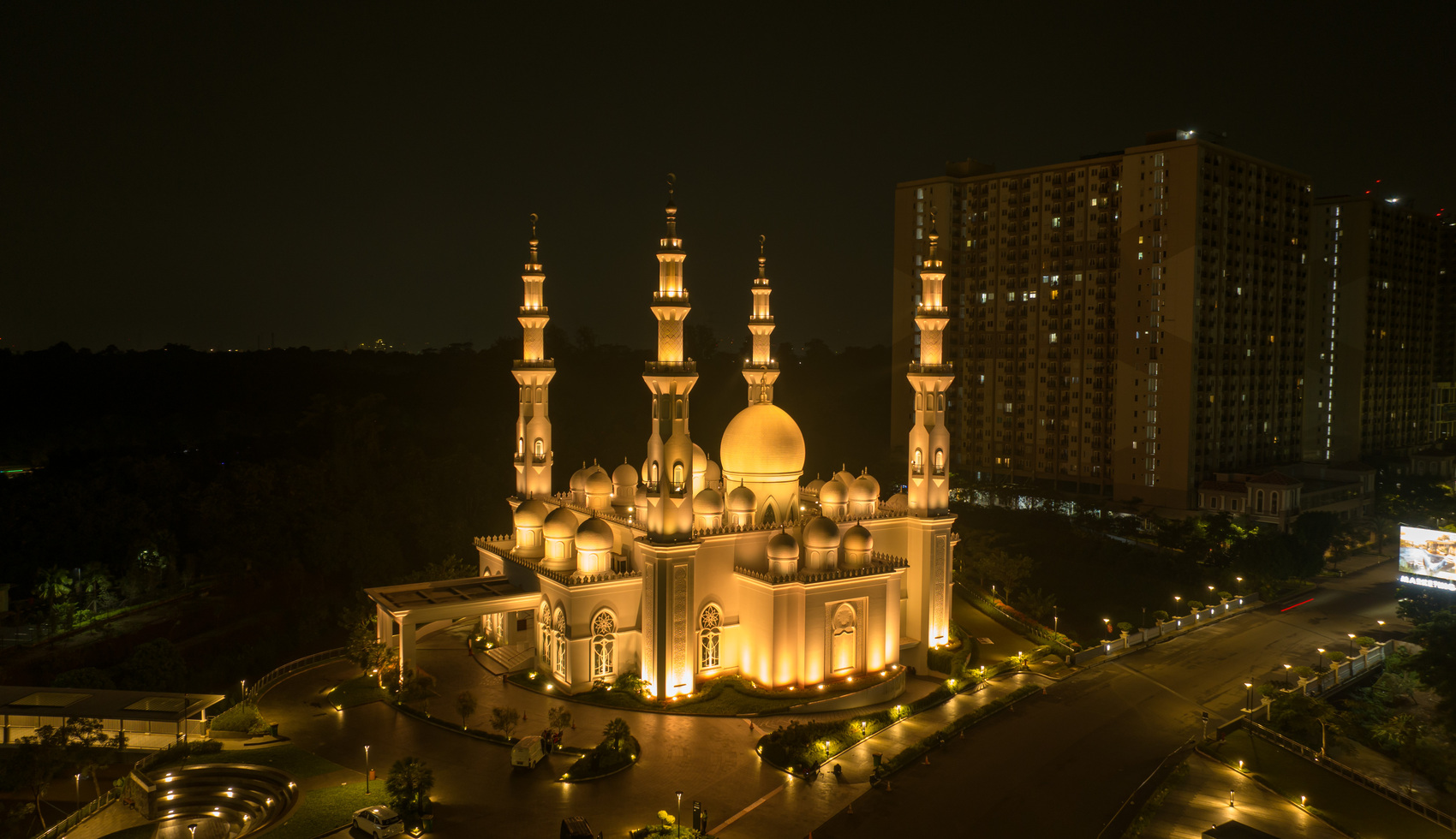 At-Thohir Mosque, Jakarta Banner