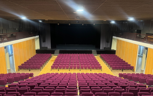 Le Mas de Le Mée-sur-Seine, France  thumbnail image