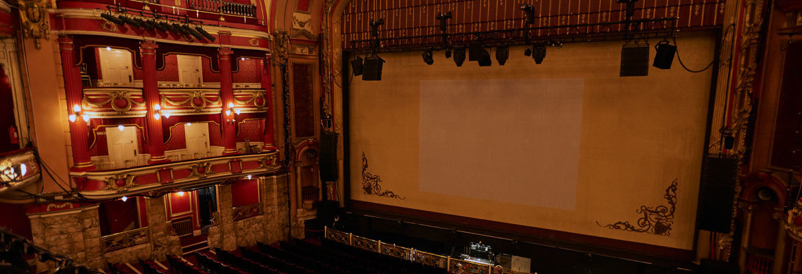 Beautiful: The Carole King Musical Delivers World-Class Sound on 2020 UK Tour With HARMAN Professional Solutions
